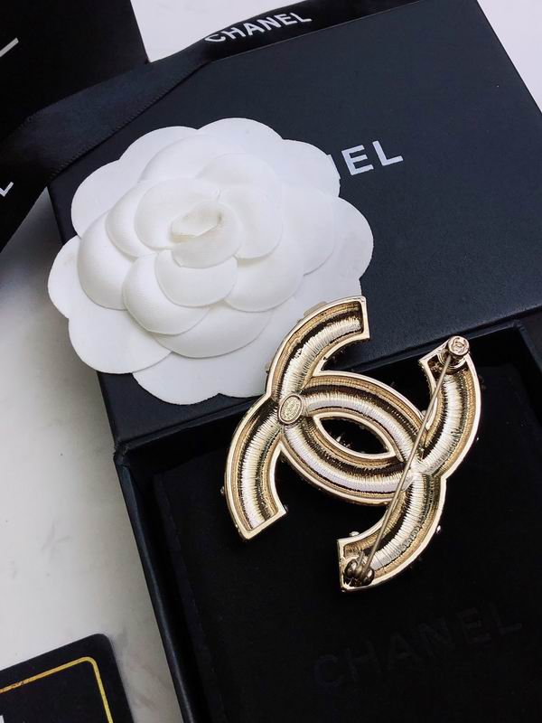 Chanel Brooch 05yxh12 (3)