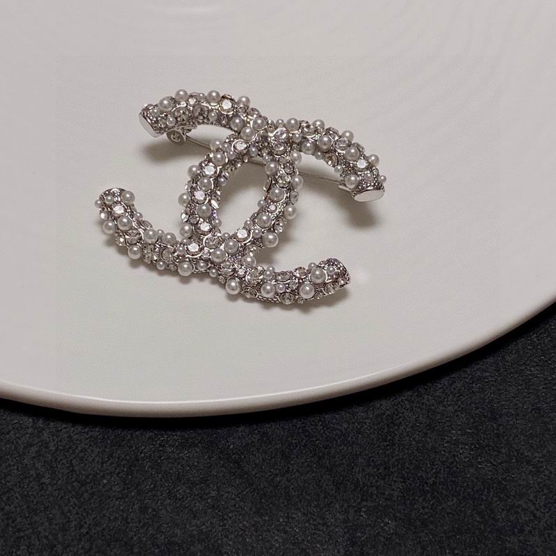 Chanel Brooch 05yxh13 (1)