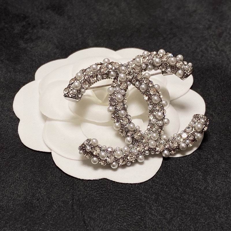 Chanel Brooch 05yxh13 (3)