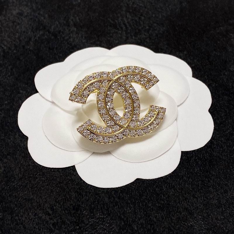 Chanel Brooch 05yxh17 (2)