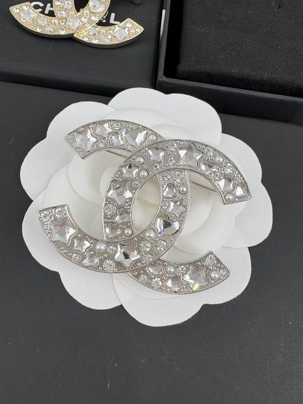 Chanel Brooch 05yxh17 (5)