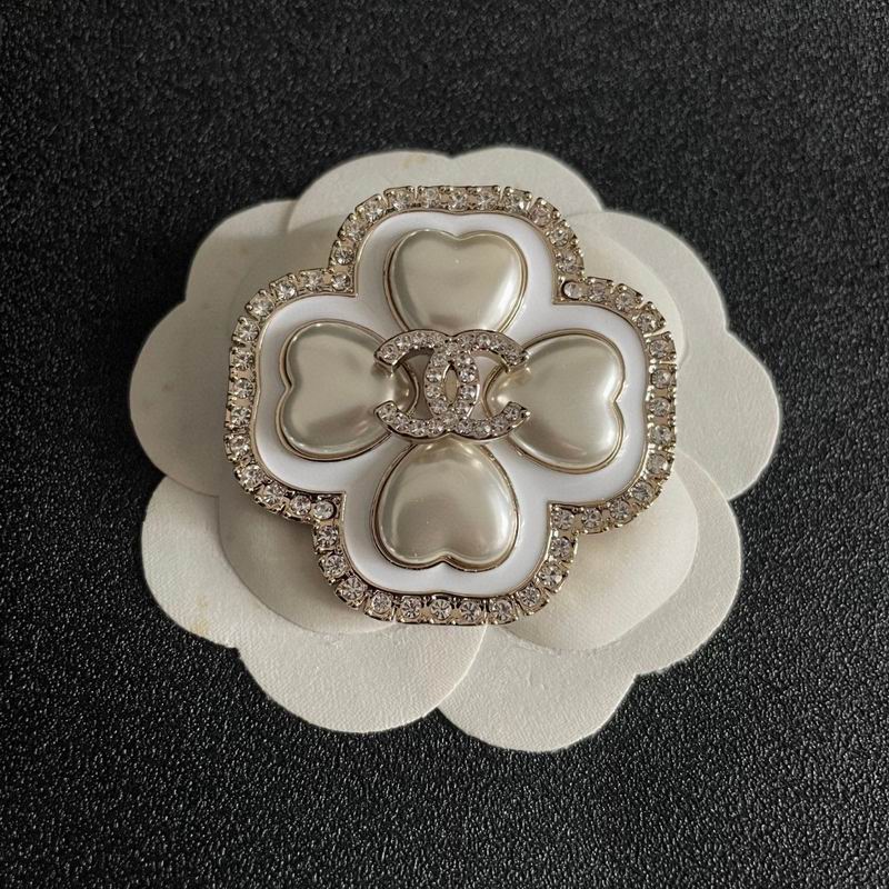 Chanel Brooch 05yxh21 (6)