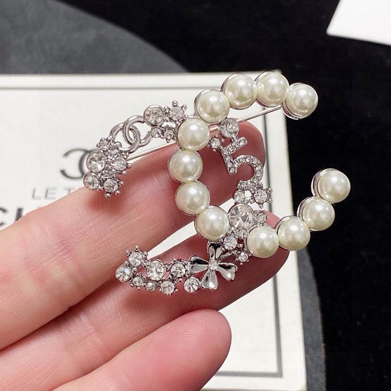 Chanel Brooch 05yxh25 (6)