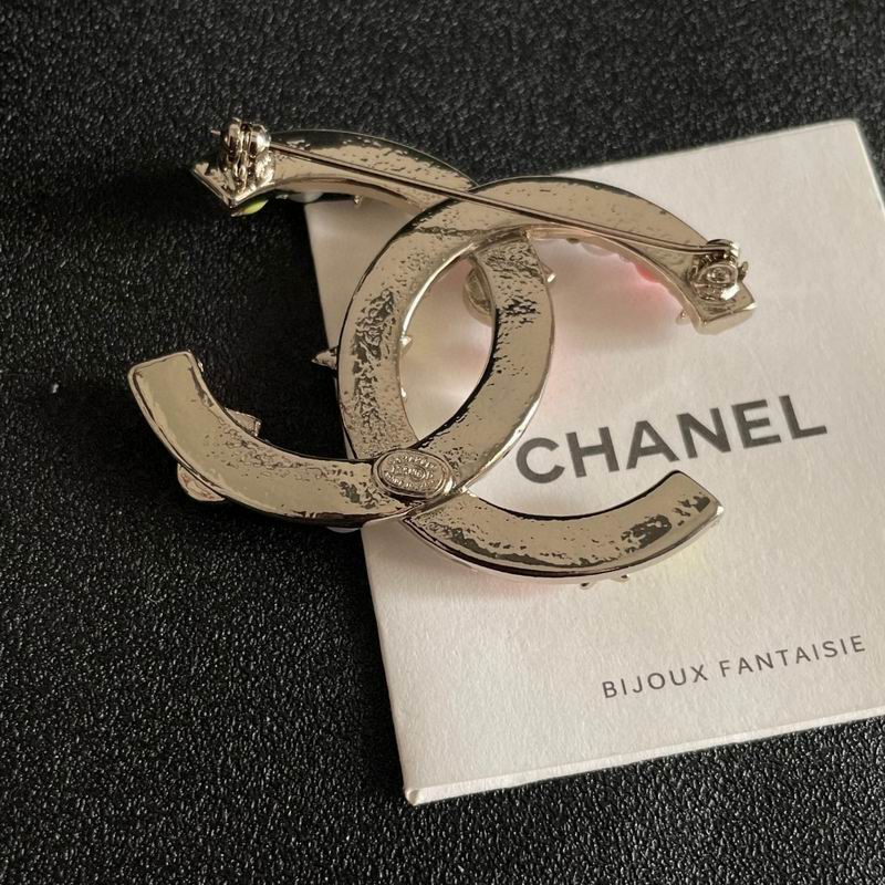 Chanel Brooch 05yxh27 (3)