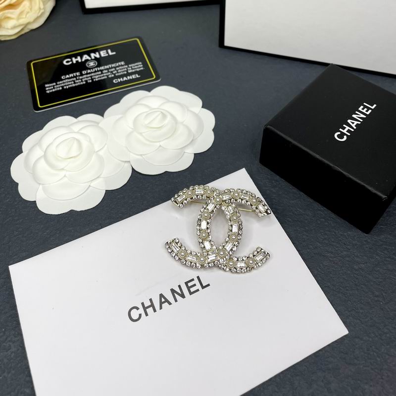 Chanel Brooch 05yxh29 (4)