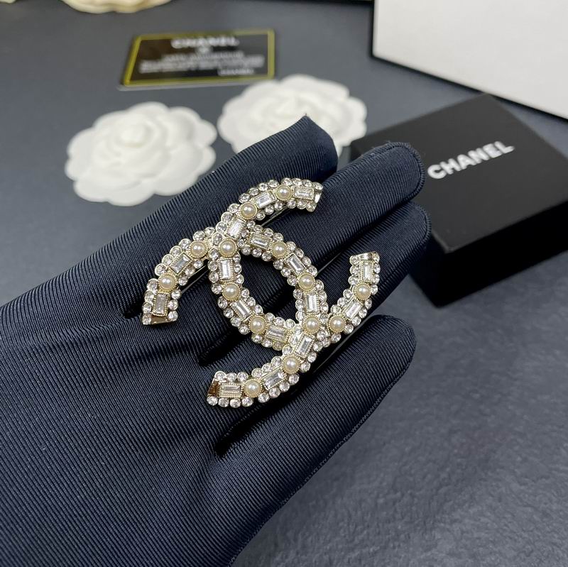 Chanel Brooch 05yxh29 (5)