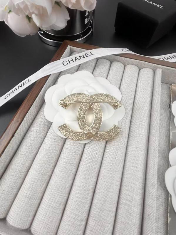 Chanel Brooch 06yxh02 (3)