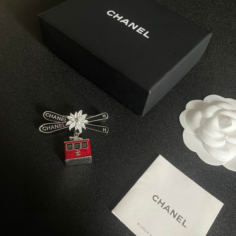 Chanel Brooch 07yxh01 (1)