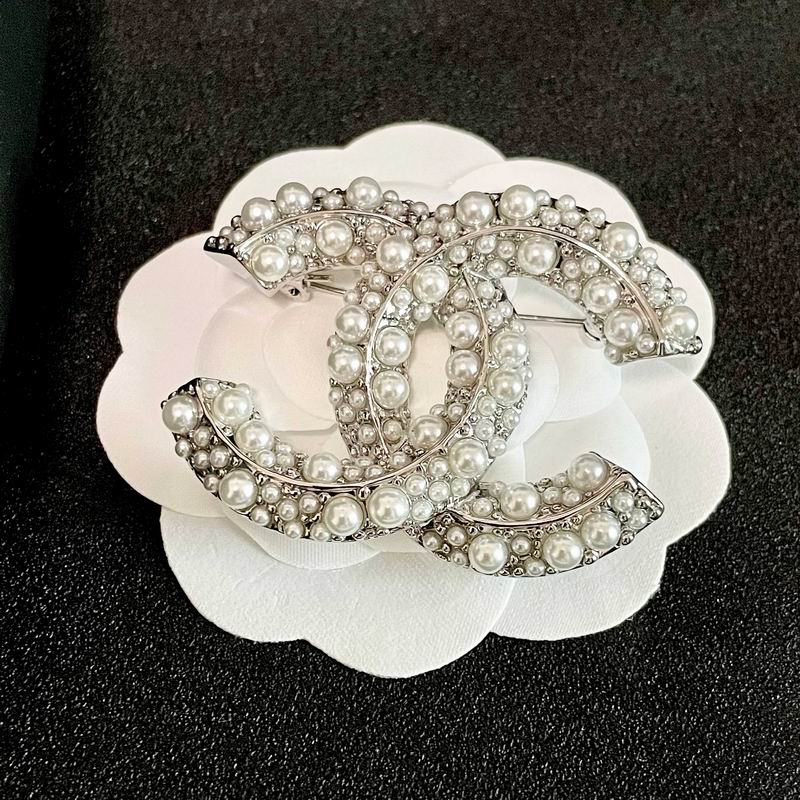 Chanel Brooch 07yxh02 (4)