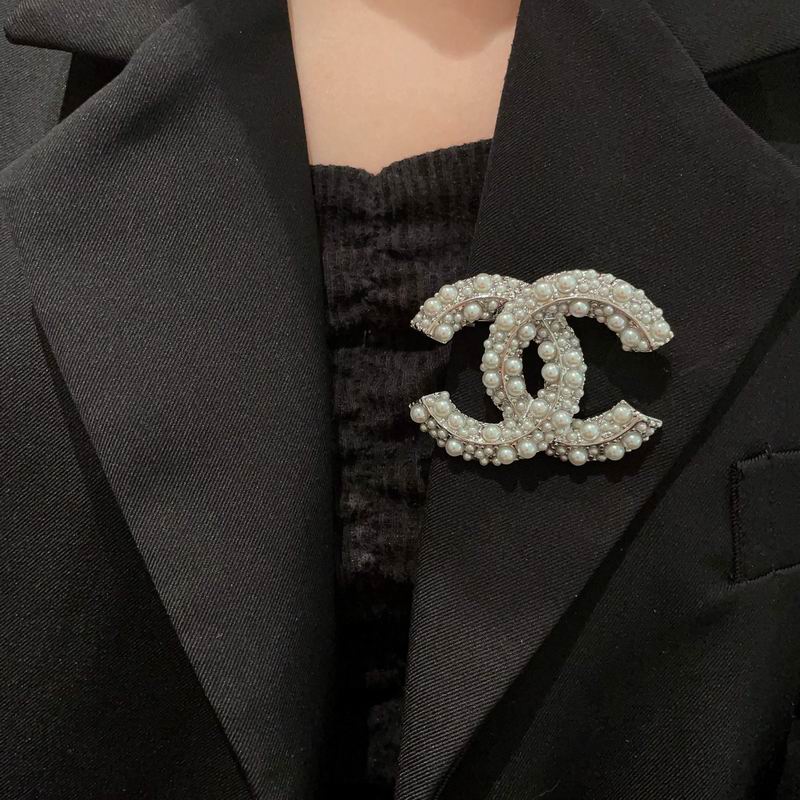 Chanel Brooch 07yxh02 (5)