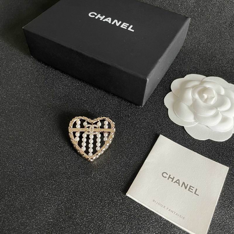 Chanel Brooch 07yxh03 (1)