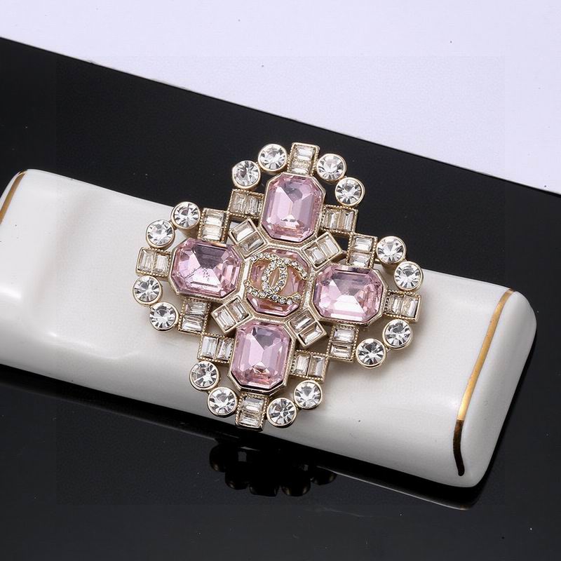 Chanel Brooch 07yxh04 (5)