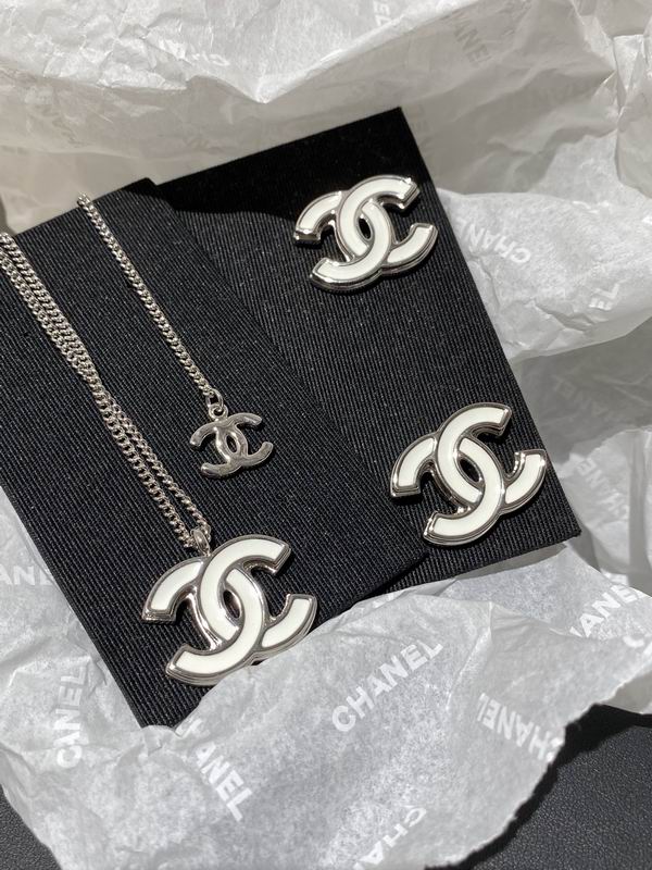 Chanel Earring 05yxh125 (5)