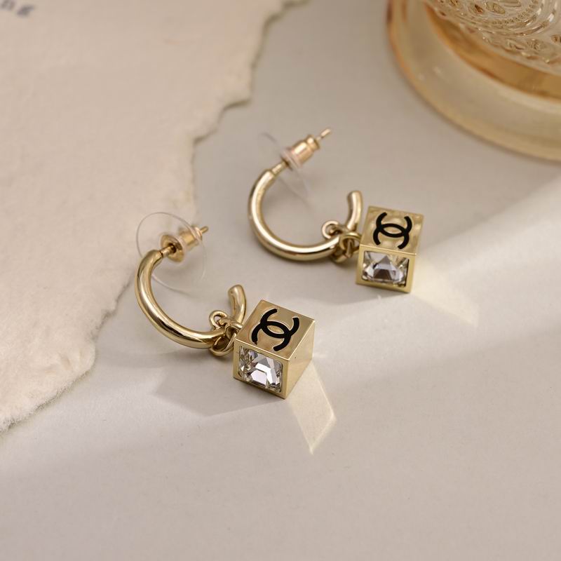 Chanel Earring 06yxh52 (7)