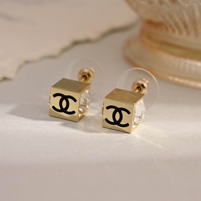 Chanel Earring 06yxh52 (8)