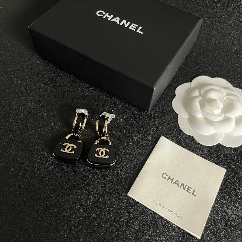 Chanel Earring 06yxh54 (1)