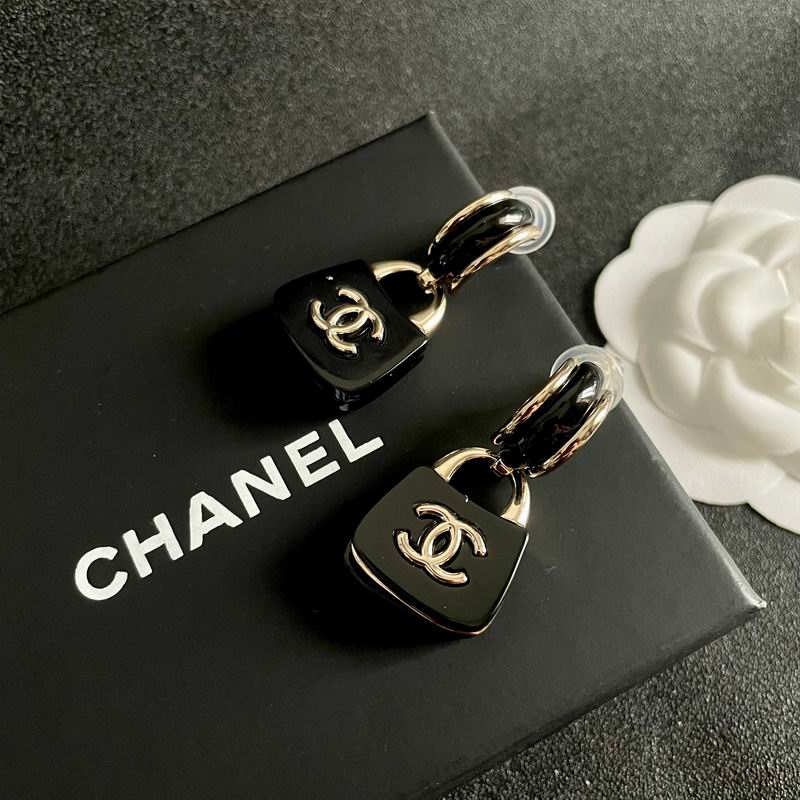 Chanel Earring 06yxh54 (7)