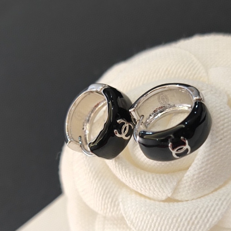 Chanel Earring 07yxh47 (7)