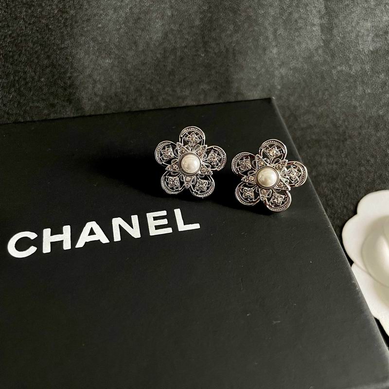 Chanel Earring 07yxh49 (7)