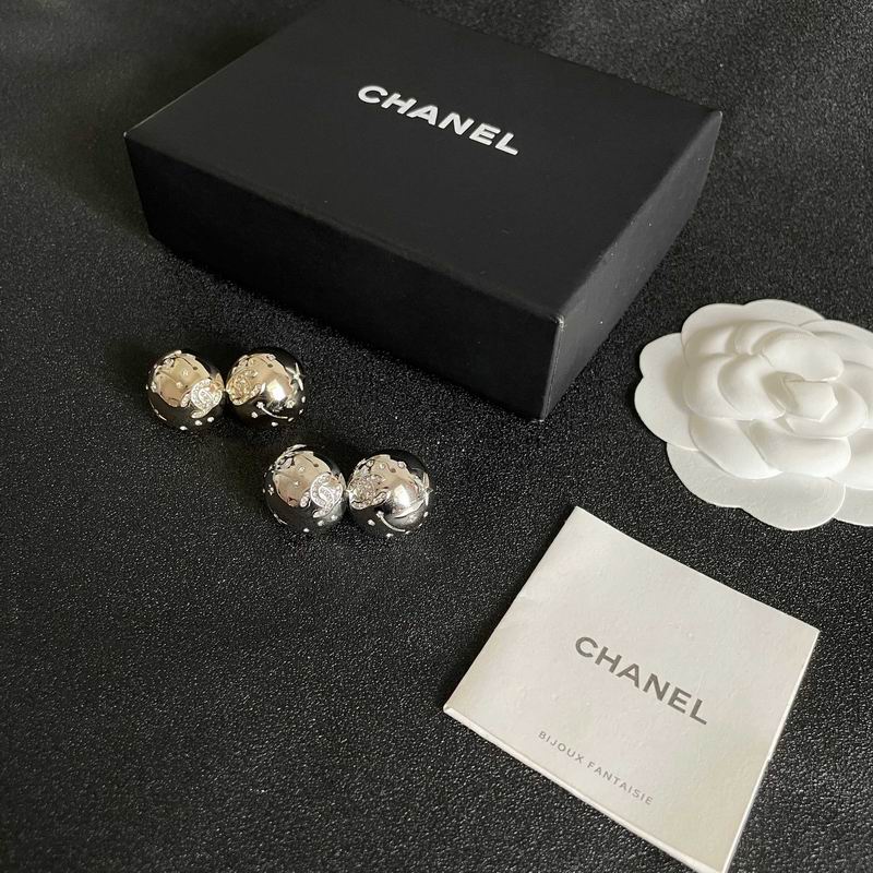 Chanel Earring 07yxh50 (11)