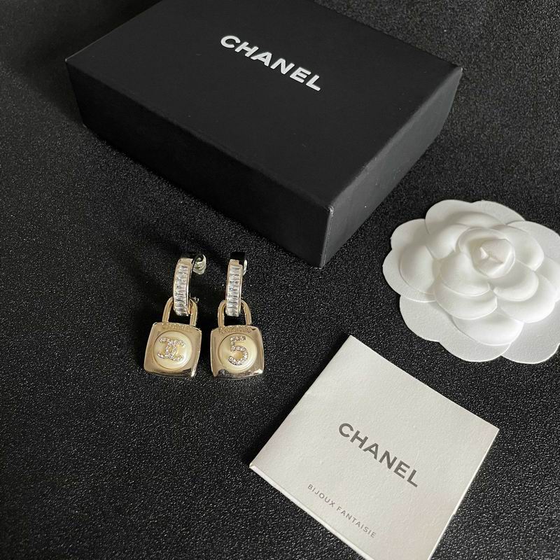 Chanel Earring 07yxh58 (1)