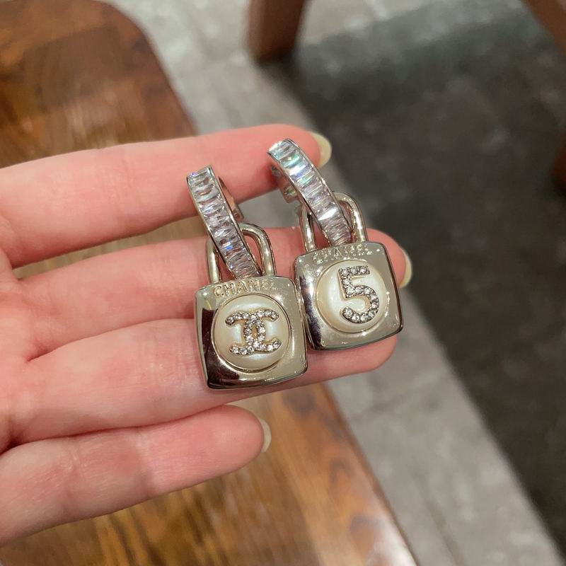 Chanel Earring 07yxh58 (5)