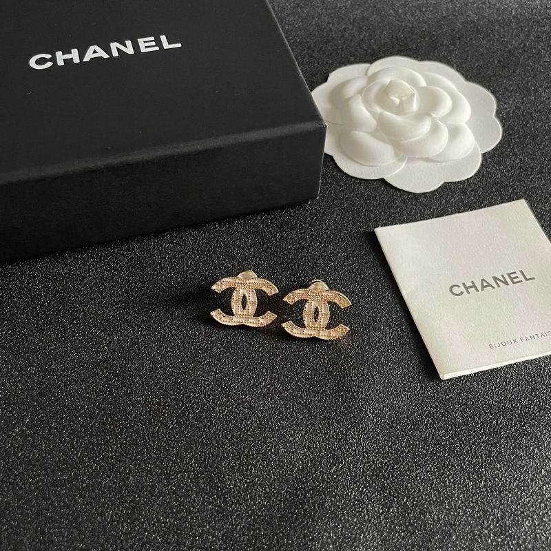 Chanel Earring 07yxh69 (7)