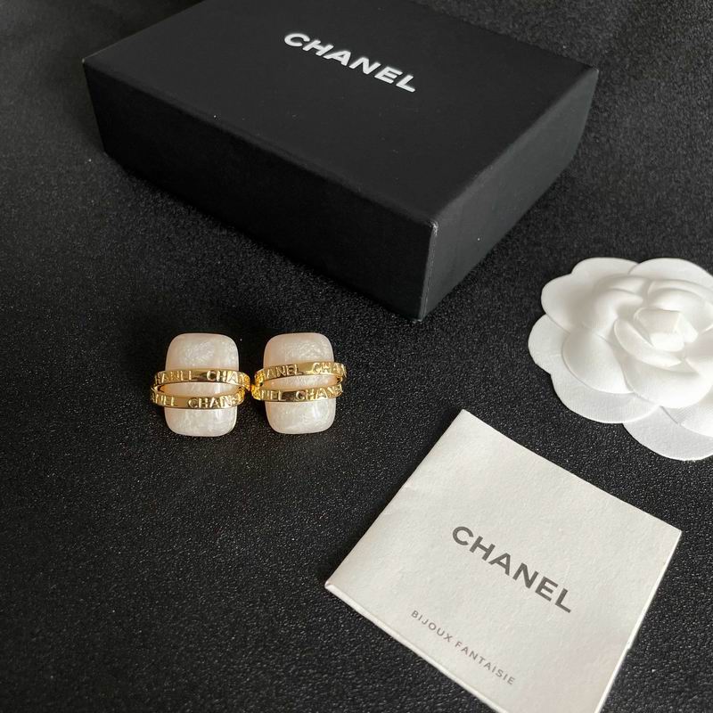 Chanel Earring 07yxh71 (1)