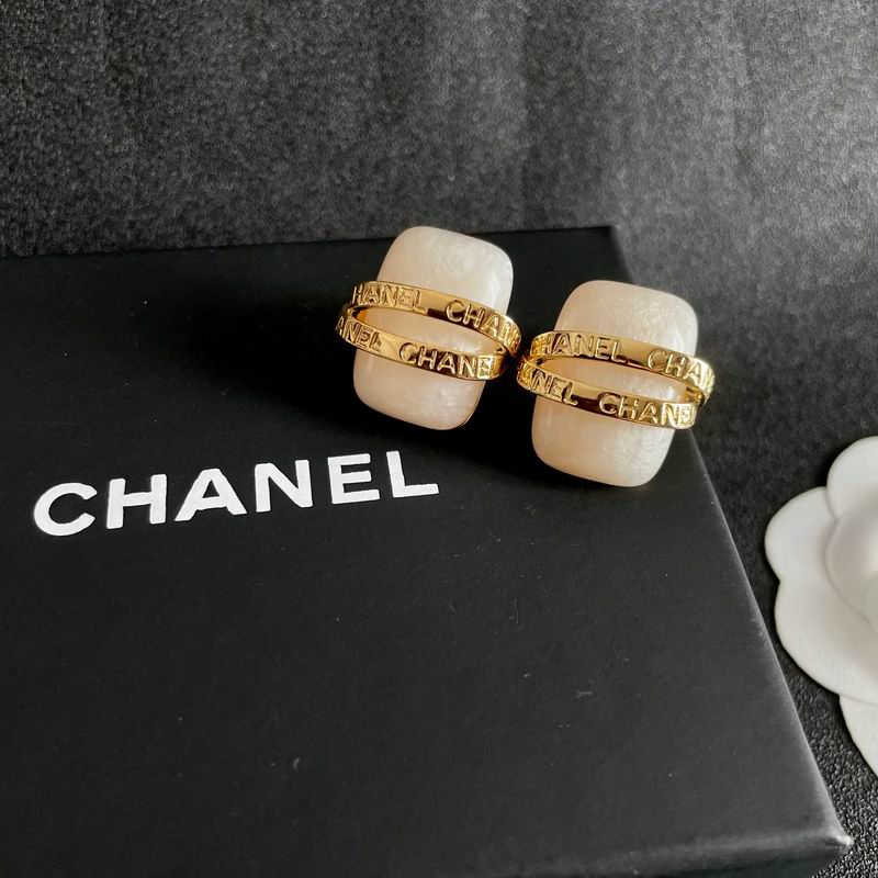Chanel Earring 07yxh71 (7)
