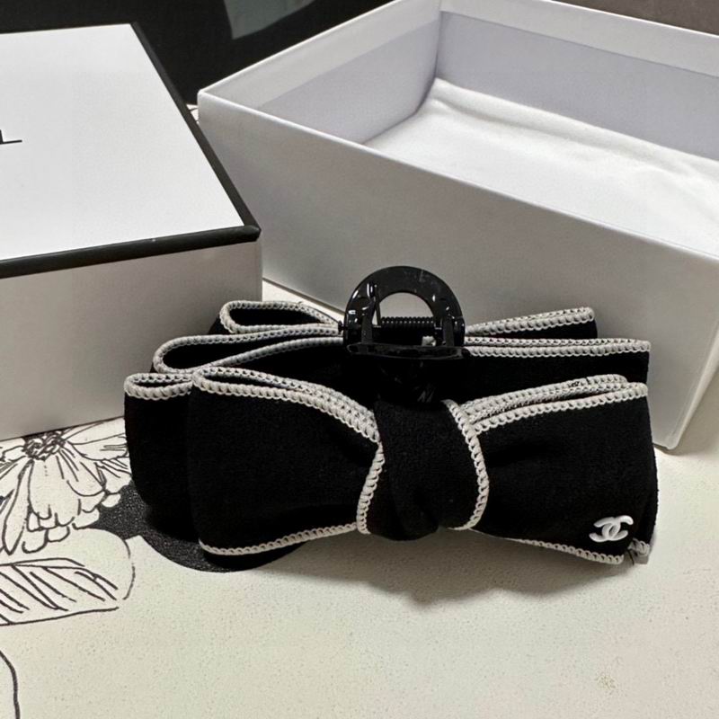 Chanel Hair grab clip hh (24)