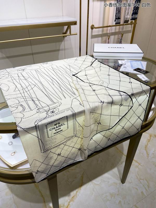 Chanel Scarf 135X135cm 70%羊绒30%真丝 E08 (14)
