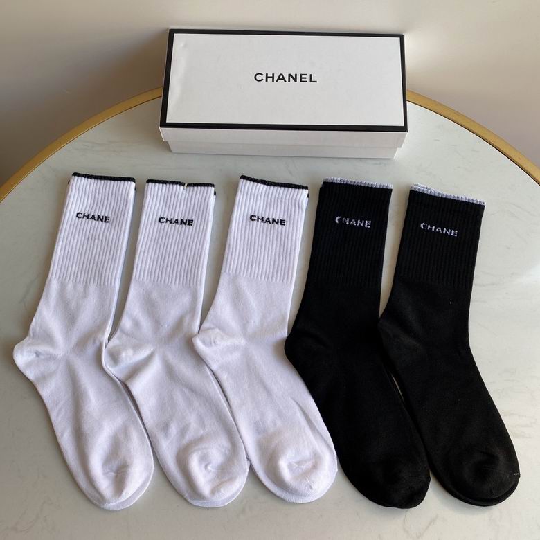 Chanel Sock  (4)