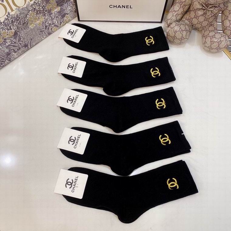 Chanel Sock  (5)