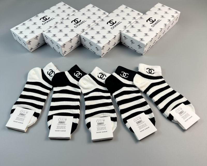 Chanel Socks (3)