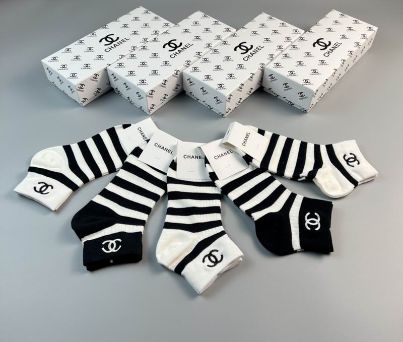 Chanel Socks (4)