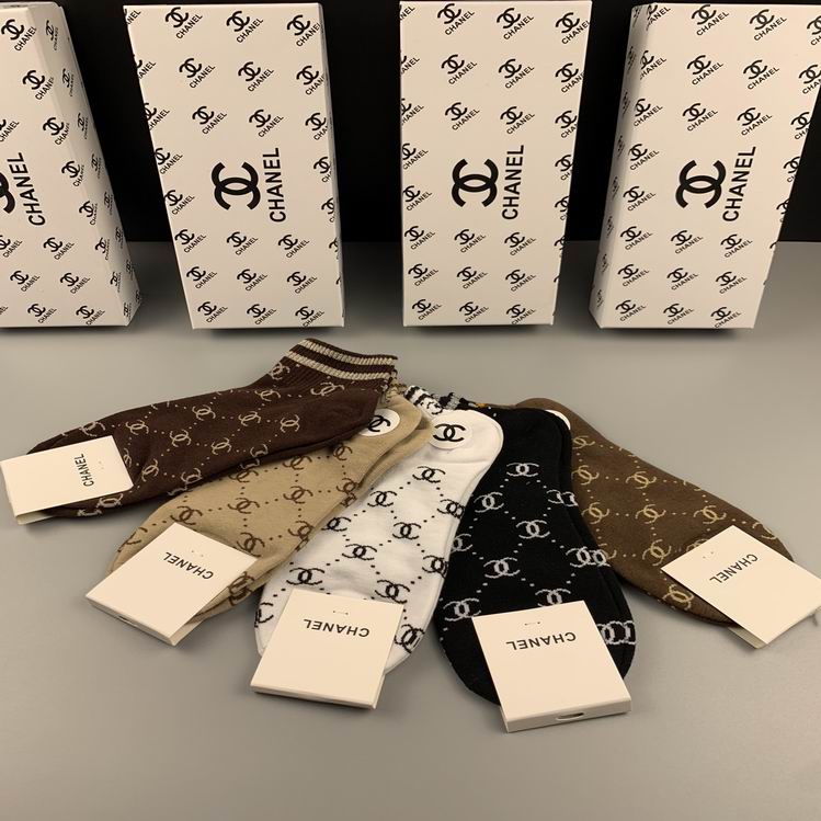 Chanel Socks  (3)