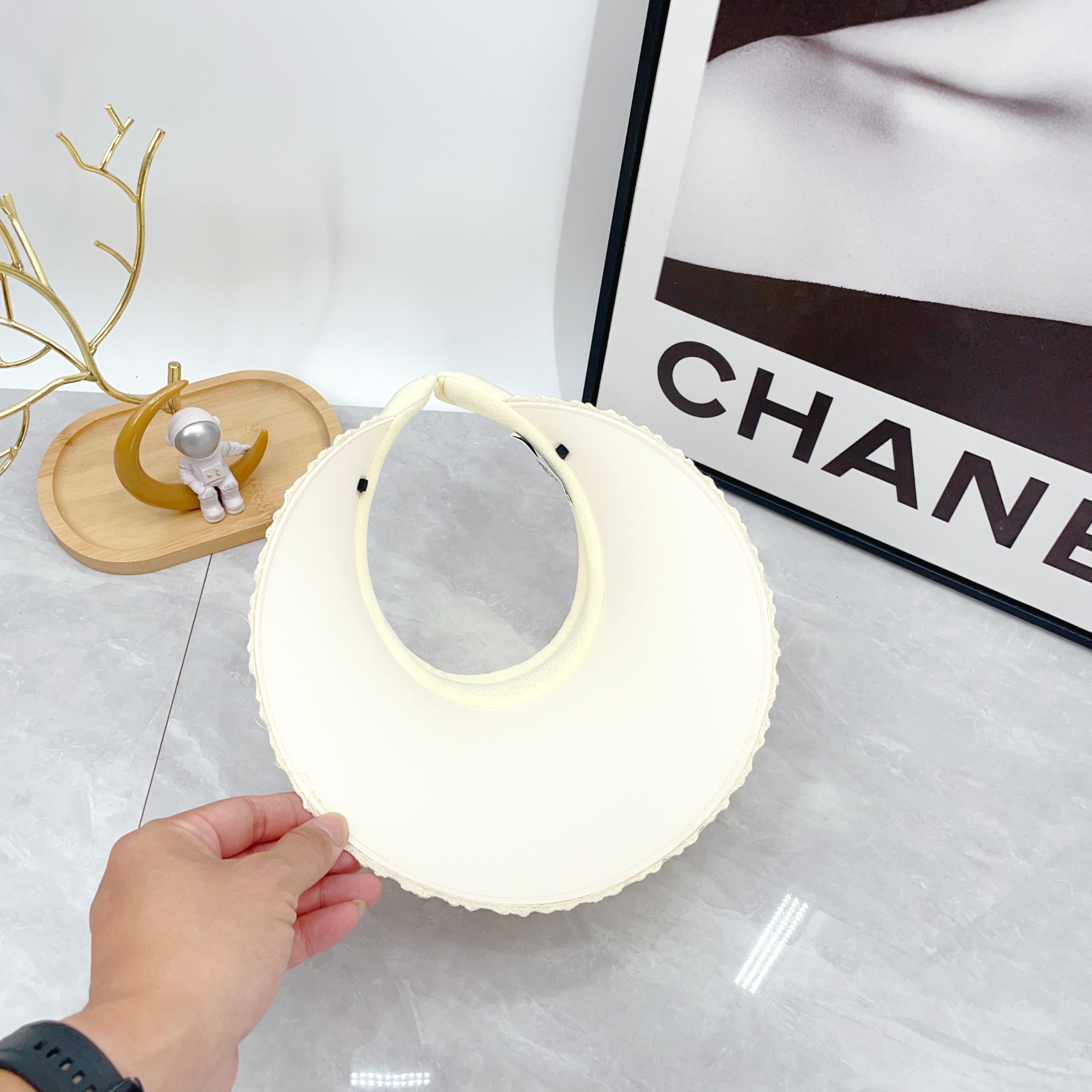 Chanel Visor dx (305)