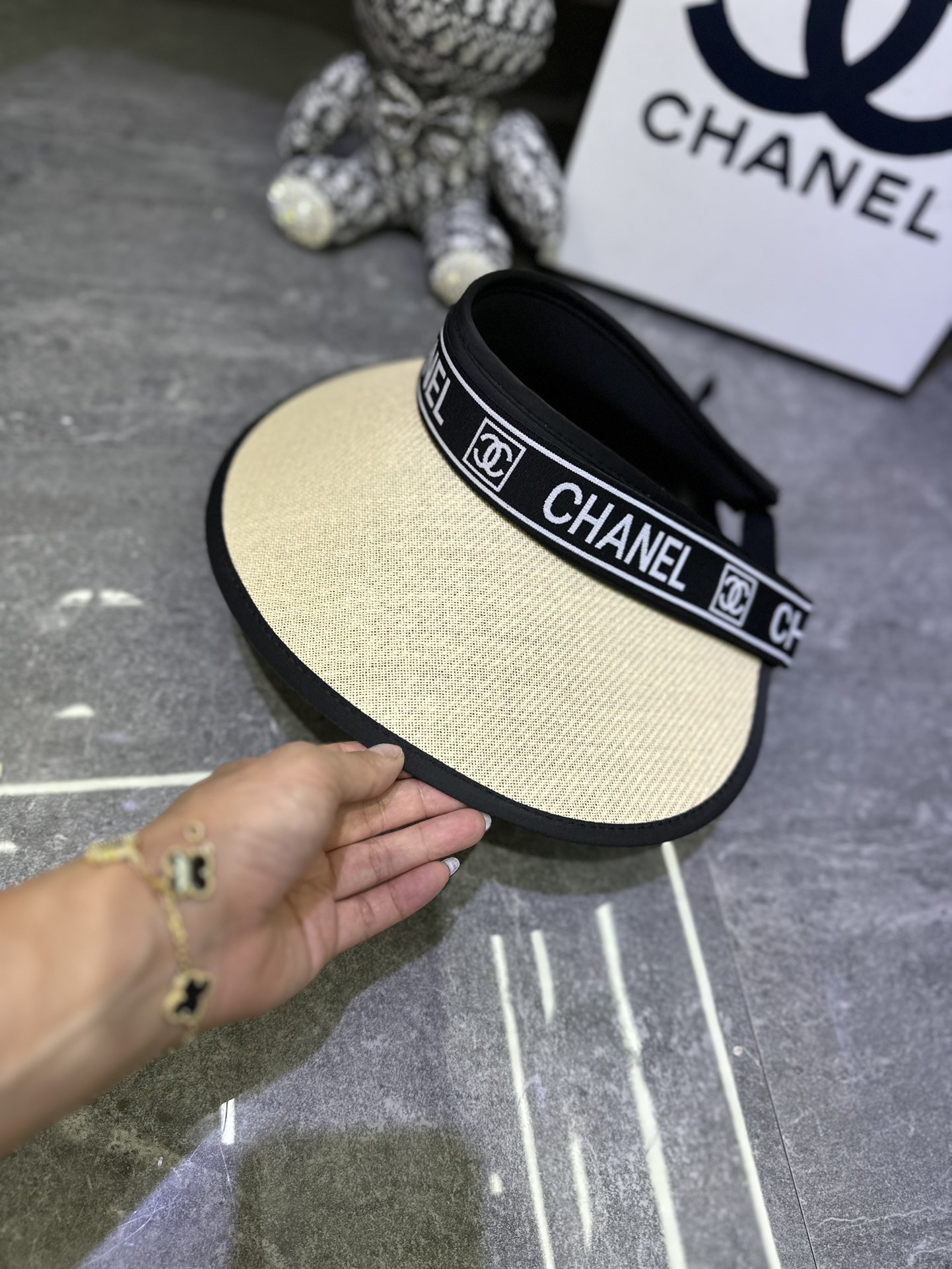 Chanel Visor dx (468)