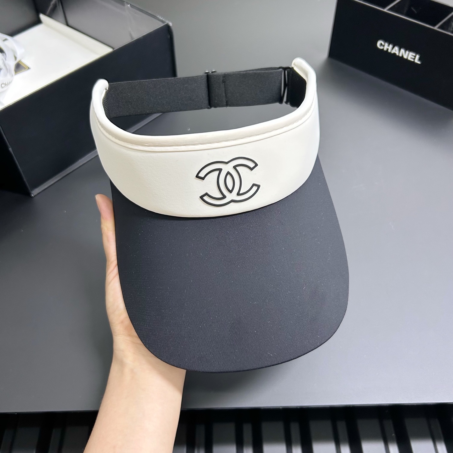 Chanel Visor dx (654)