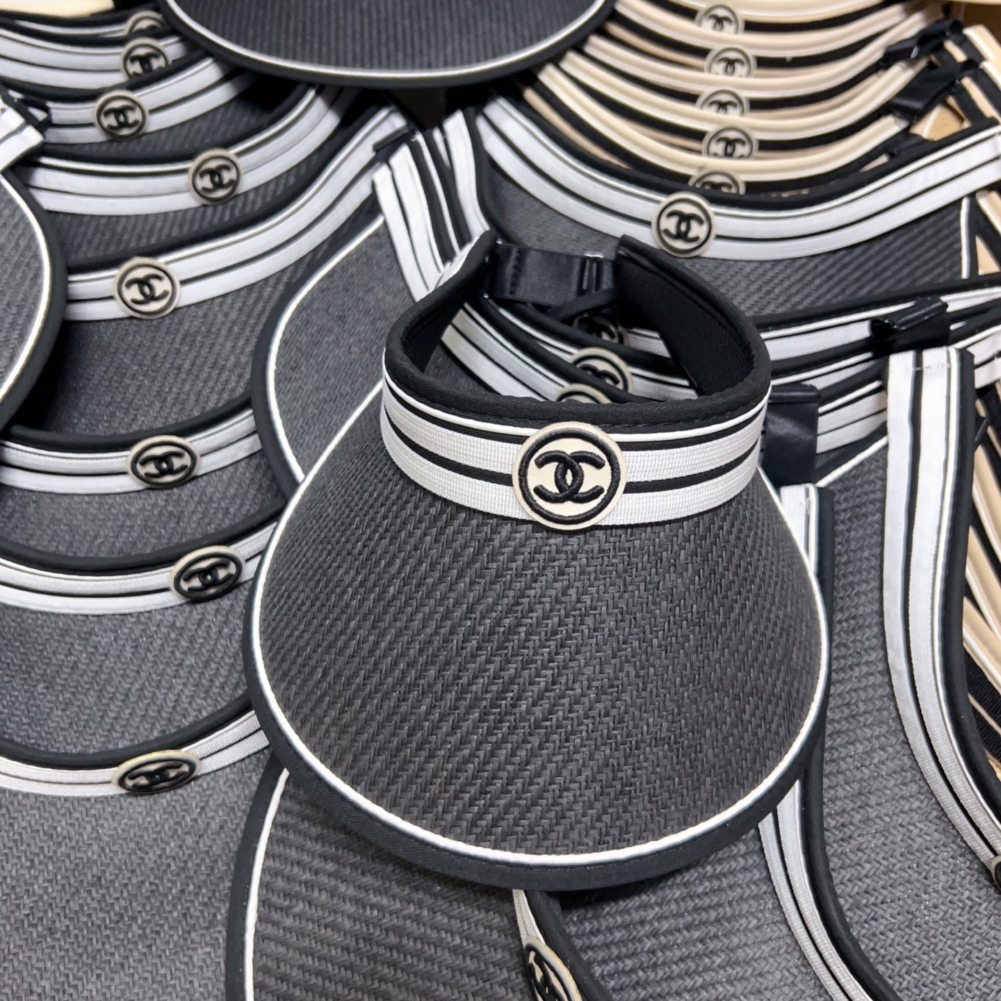 Chanel Visor dx (944)