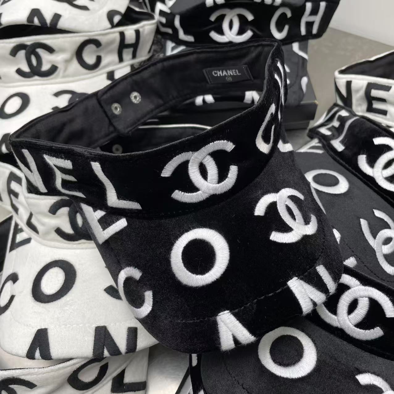 Chanel Visor dx (986)