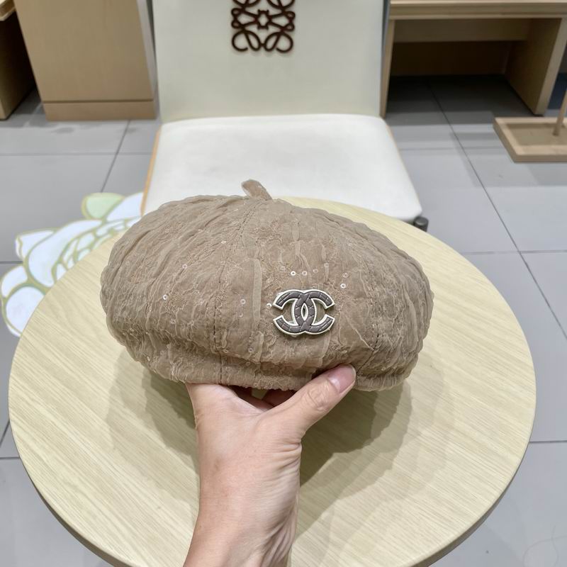Chanel beret (212)