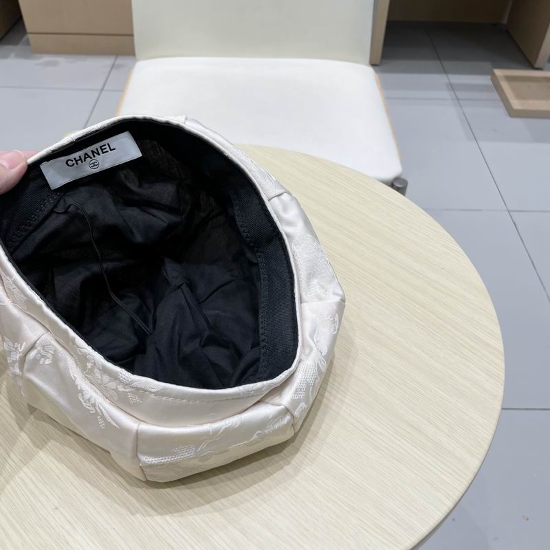 Chanel beret (228)