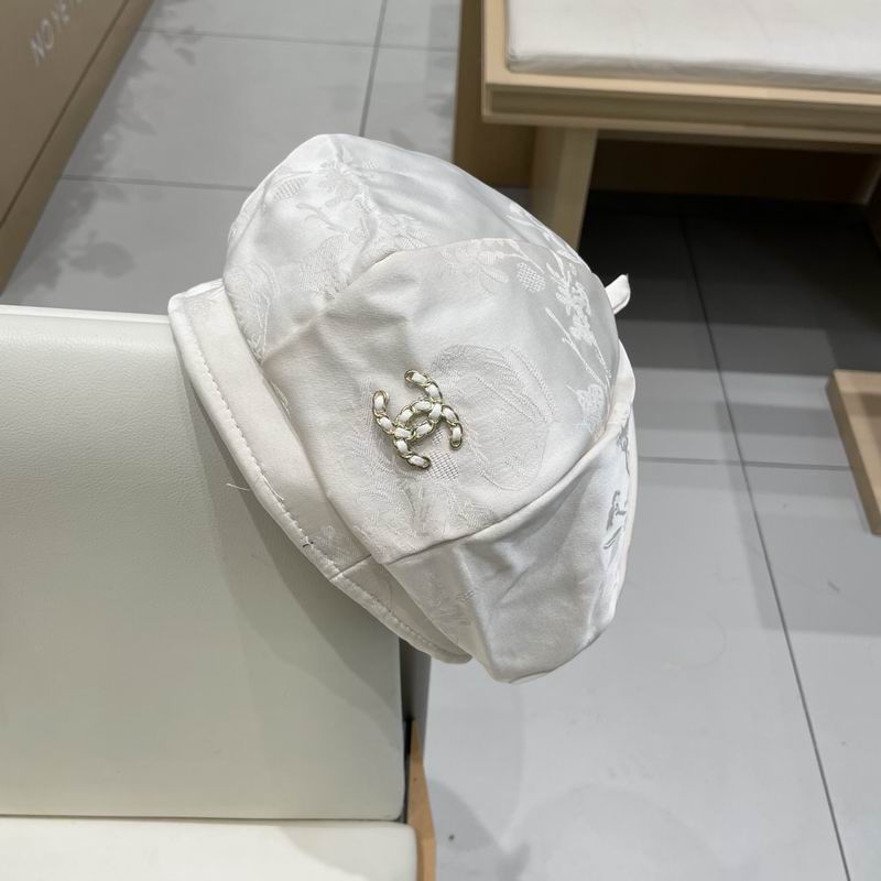 Chanel beret (229)
