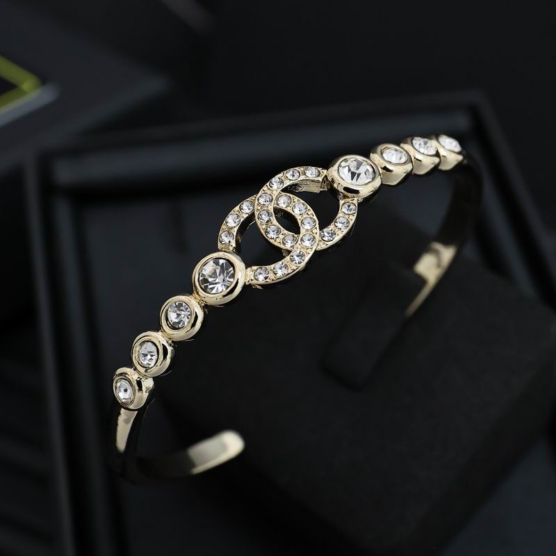 Chanel bracelet 05yxh01 (2)