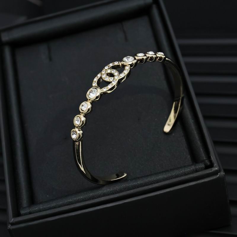 Chanel bracelet 05yxh01 (3)