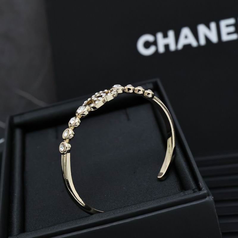 Chanel bracelet 05yxh01 (4)