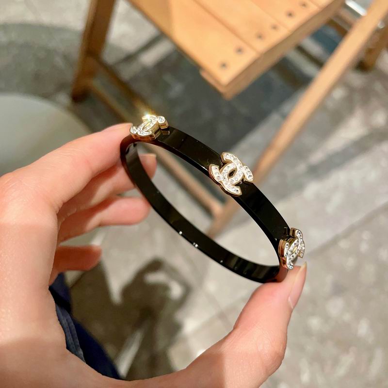 Chanel bracelet 05yxh14 (6)