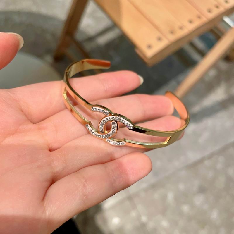 Chanel bracelet 05yxh15 (5)
