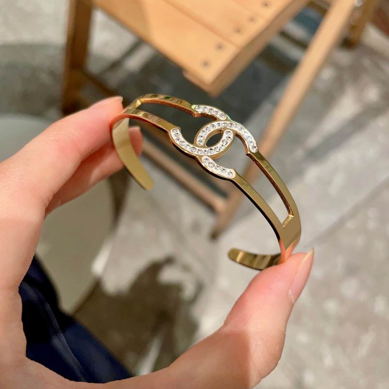 Chanel bracelet 05yxh15 (6)